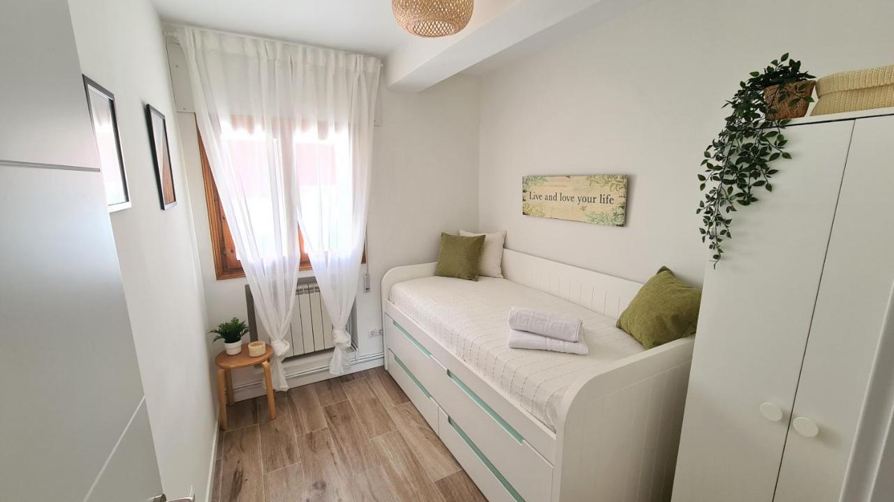 Apartamento Mirador Valdeiglesias Pelayos de la Presa Exteriör bild